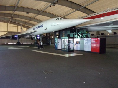 Concorde: prototype 001 and series airliner.