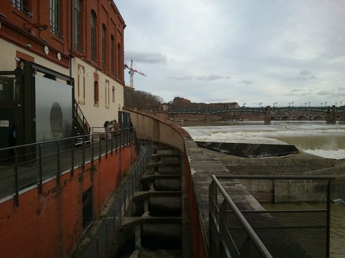 View of the Bazacle, its fish ladder and the river Garonne.