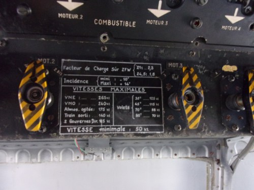 Panel with limit velocities of a Breguet 941S.