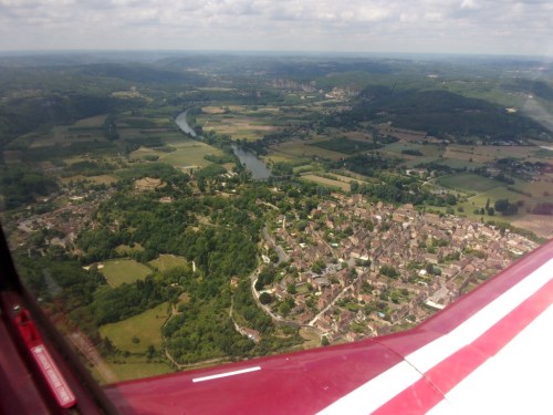 Initial climb at Sarlat-Dome (LFDS), wonderful view of the Dordogne valley and Dome village.